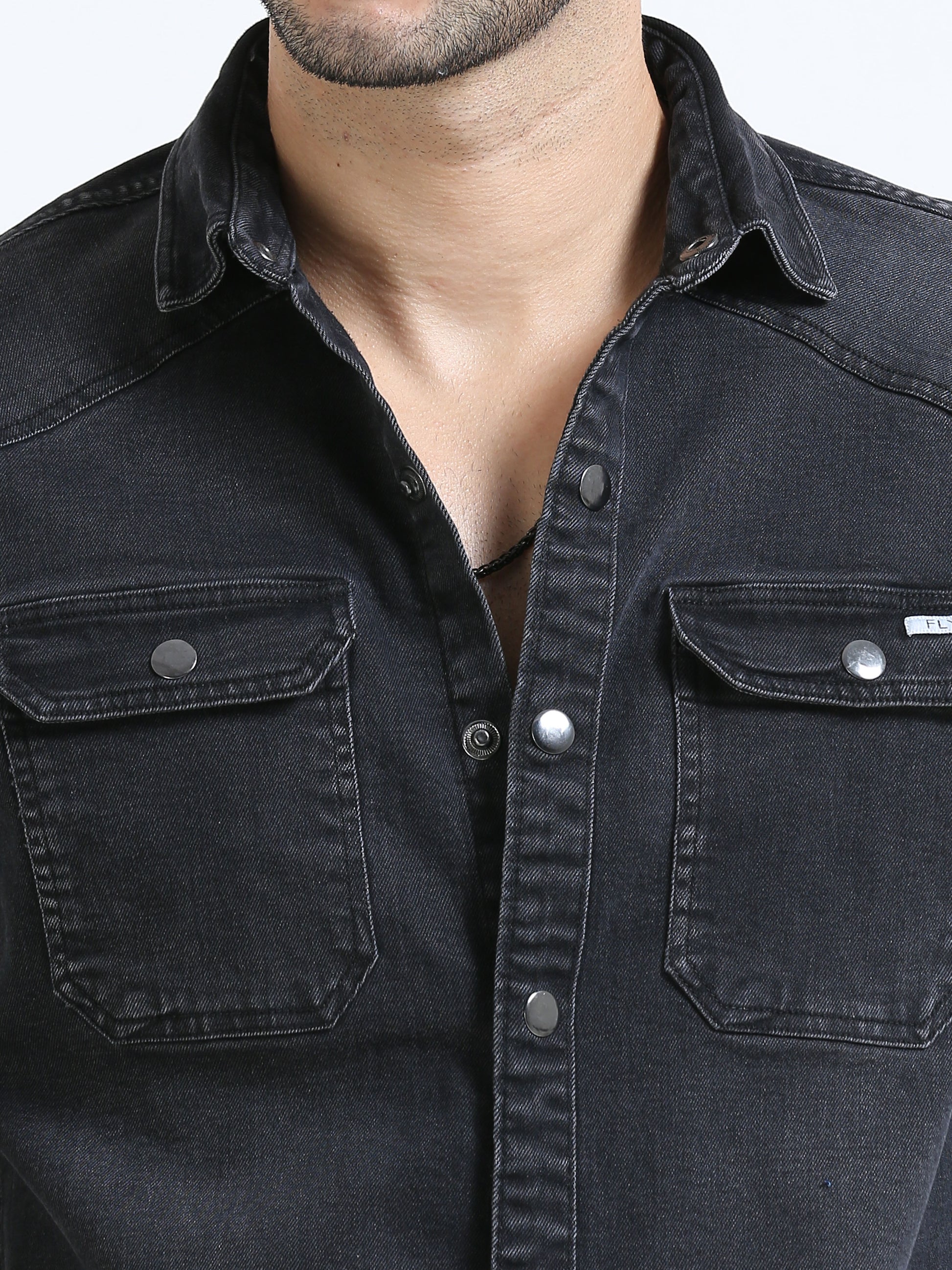 Vuclan black double pocket shirts denim for men