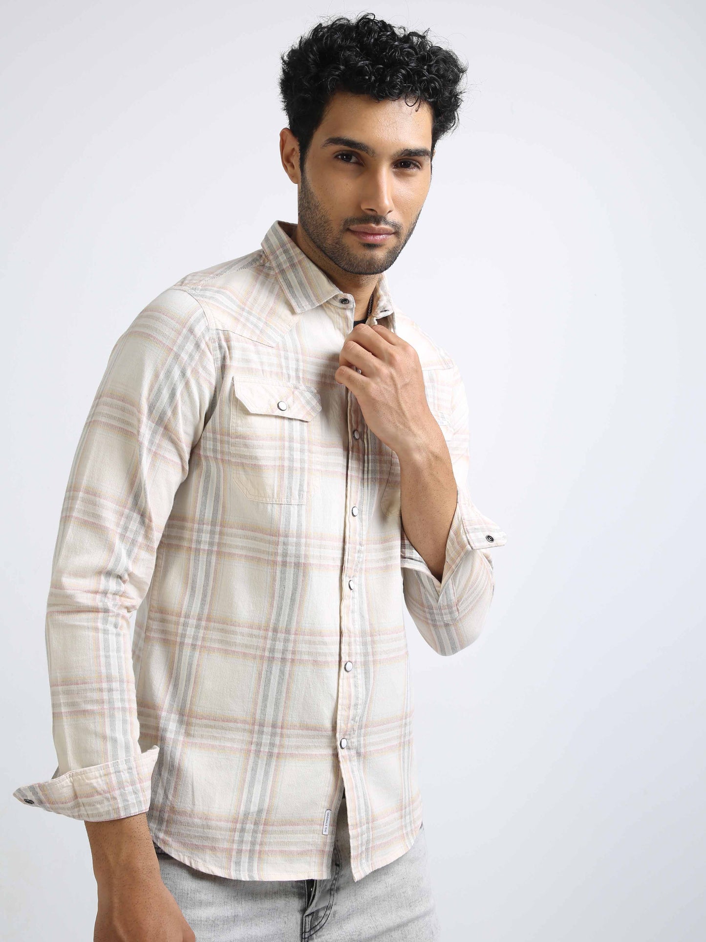 Lvory Double Pocket Checks Shirt